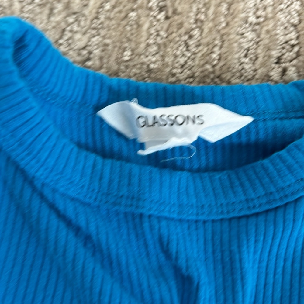 Top - Picture 3 of 3